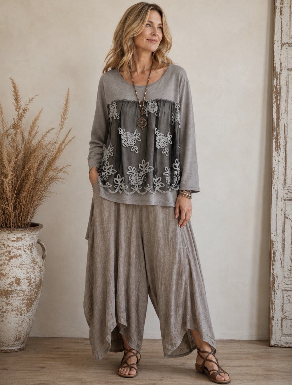 Feratelli Tunic Top Gray Feminine Romantic Artsy Lagenlook Whimsical Applique L
